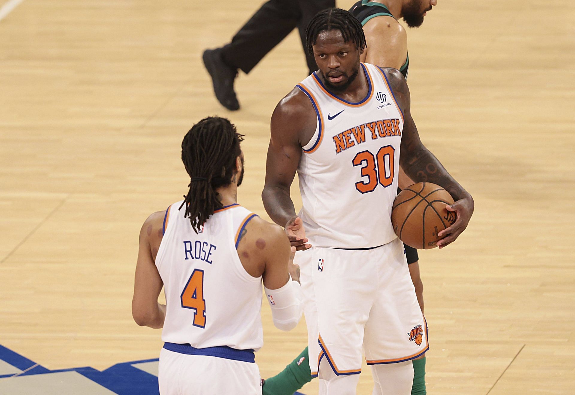 The New York Knicks have been erratic playing on their home court this season [Photo: Bleacher Report]