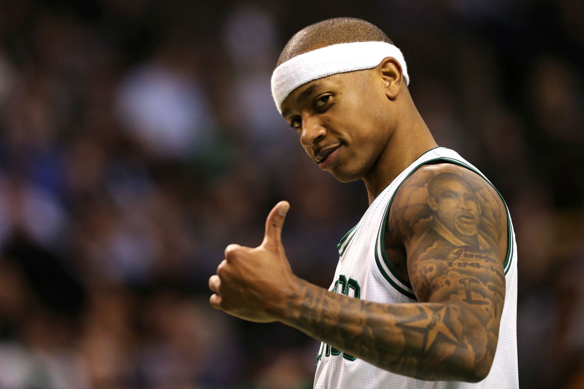 NBA veteran Isaiah Thomas has signed a contract with the Los Angeles Lakers