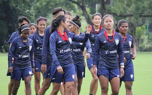 Indian Women's Senior Team during their training session. (Image Courtesy: Twitter/IndianFootball)