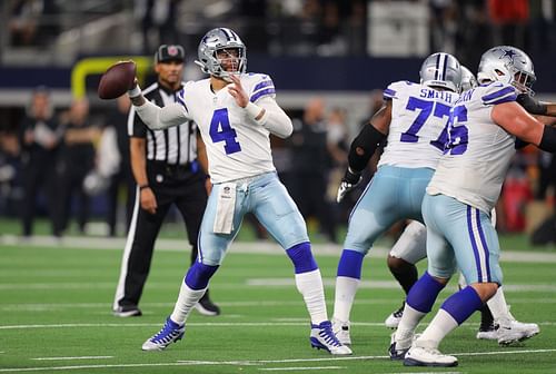 Dallas Cowboys QB Dak Prescott vs Las Vegas Raiders