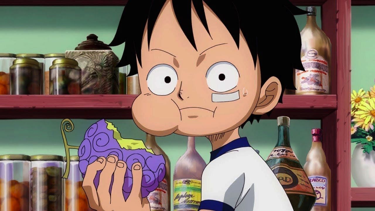 Luffy eating the Gum-Gum Fruit as a young child. (Image via Toei Animation)