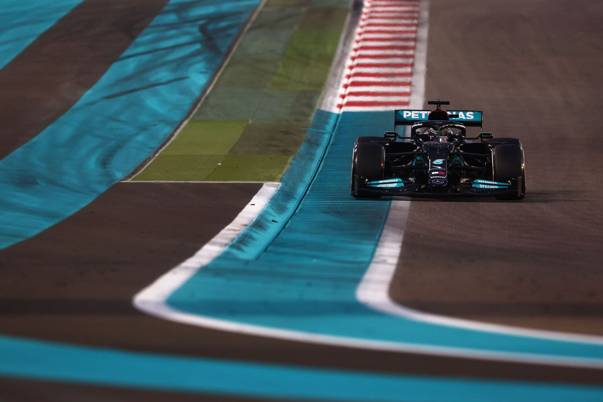 Lewis Hamilton. Photo by Mark Thompson/Getty Images)