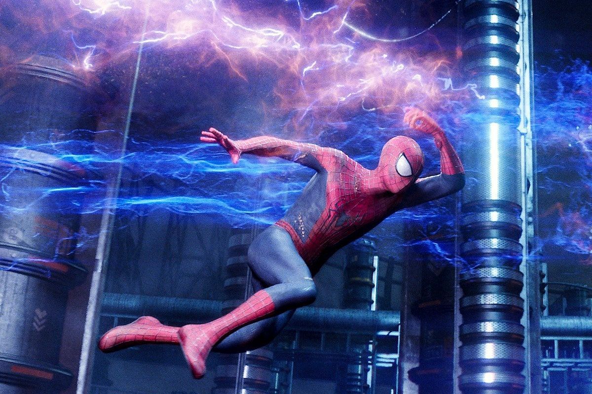 Spider-Man fighting Electro (Image via Sony)