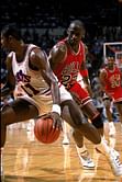 Listing the 4 NBA playoffs games in which Michael Jordan has made the highest number of field goals