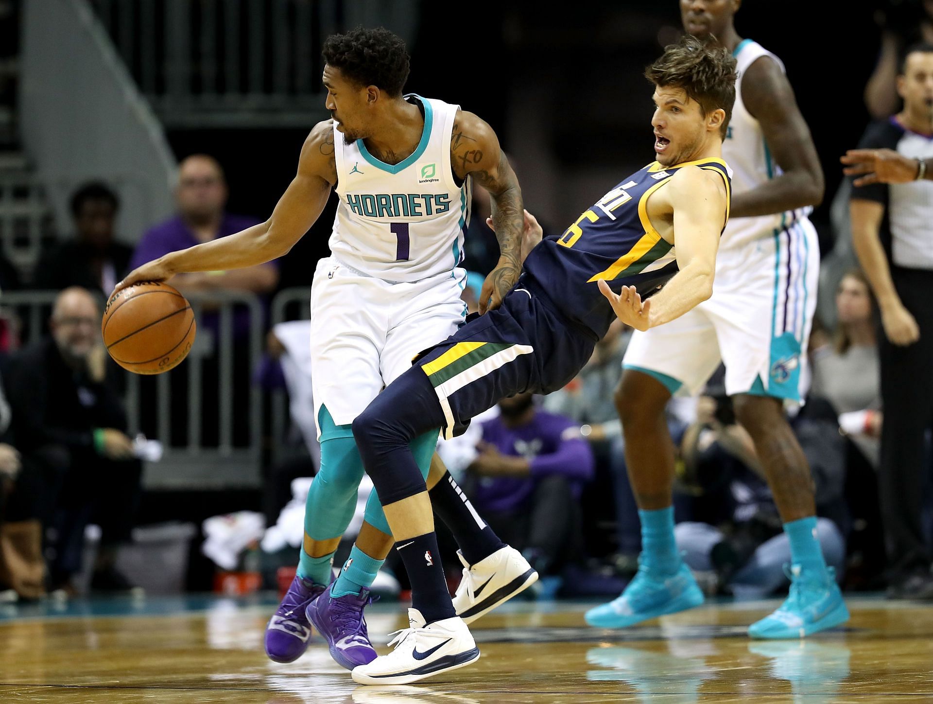 Utah Jazz will faceoff against the Charlotte Hornets at Vivint Arena