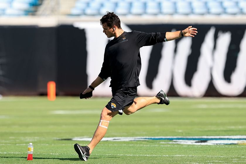 Former Jaguars kicker Josh Lambo says he was kicked by Urban Meyer during  warmups