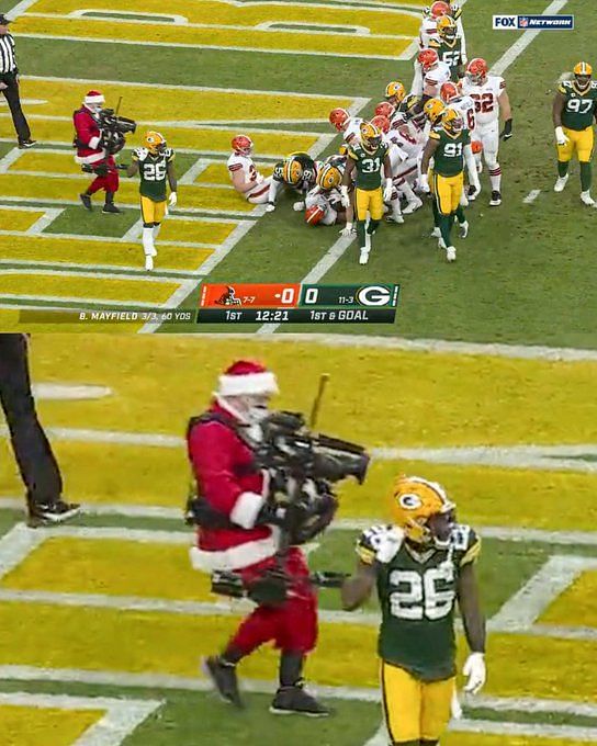 Look: Packers TE rocking insane Grinch cleats for Christmas Day game