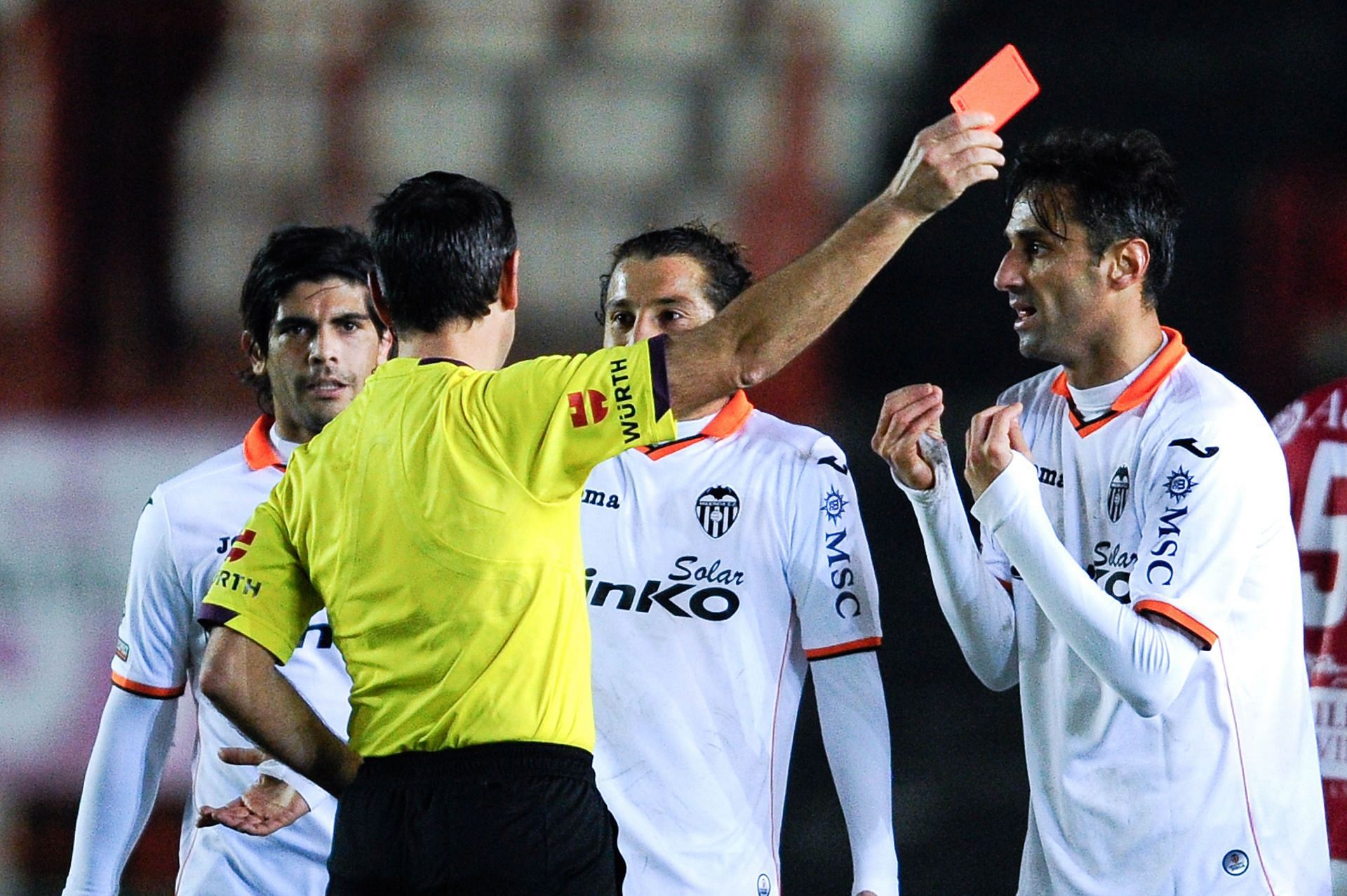 Gimnastic v Valencia - Copa del Rey: Round of 32