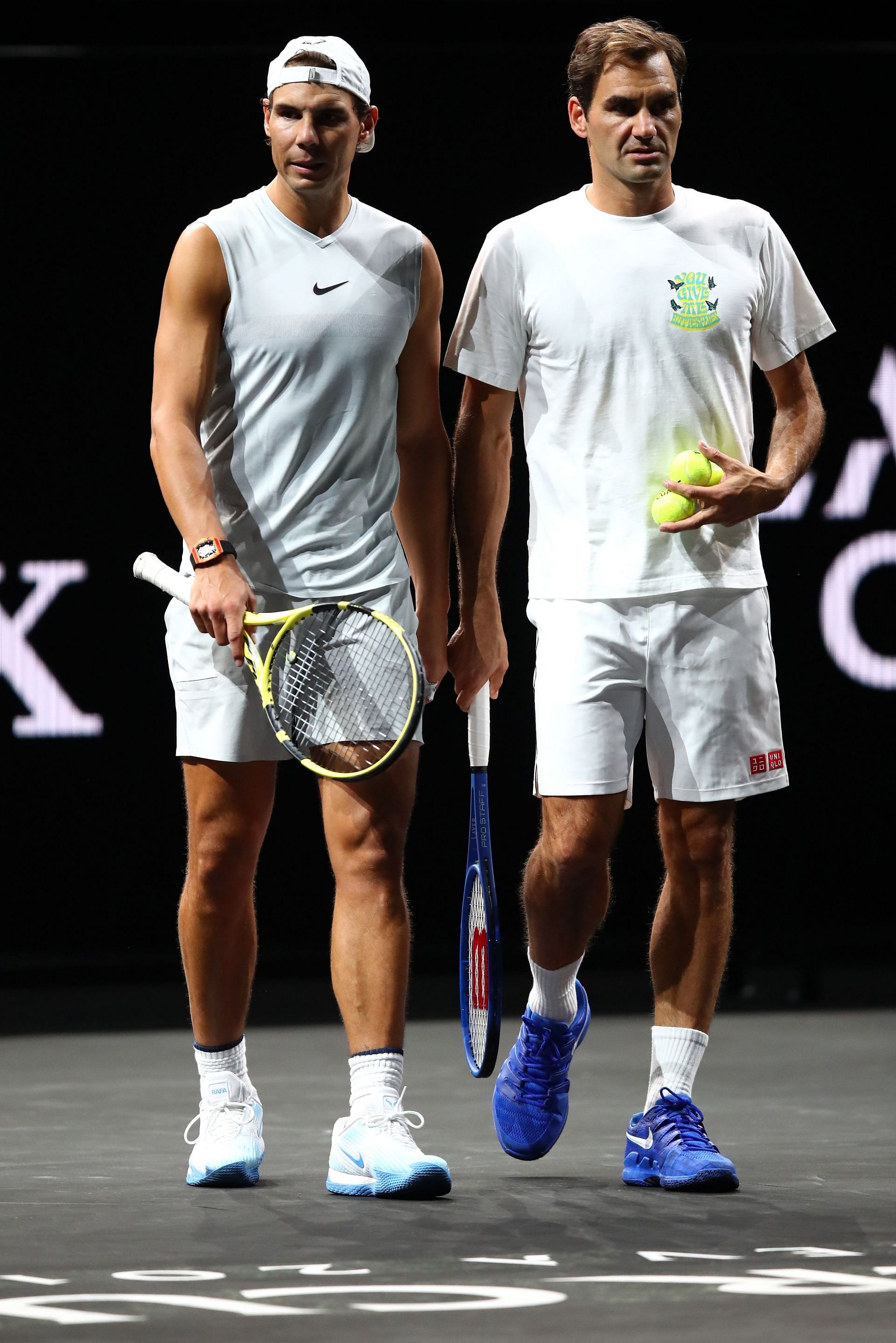 Rafael Nadal (L) and Roger Federer