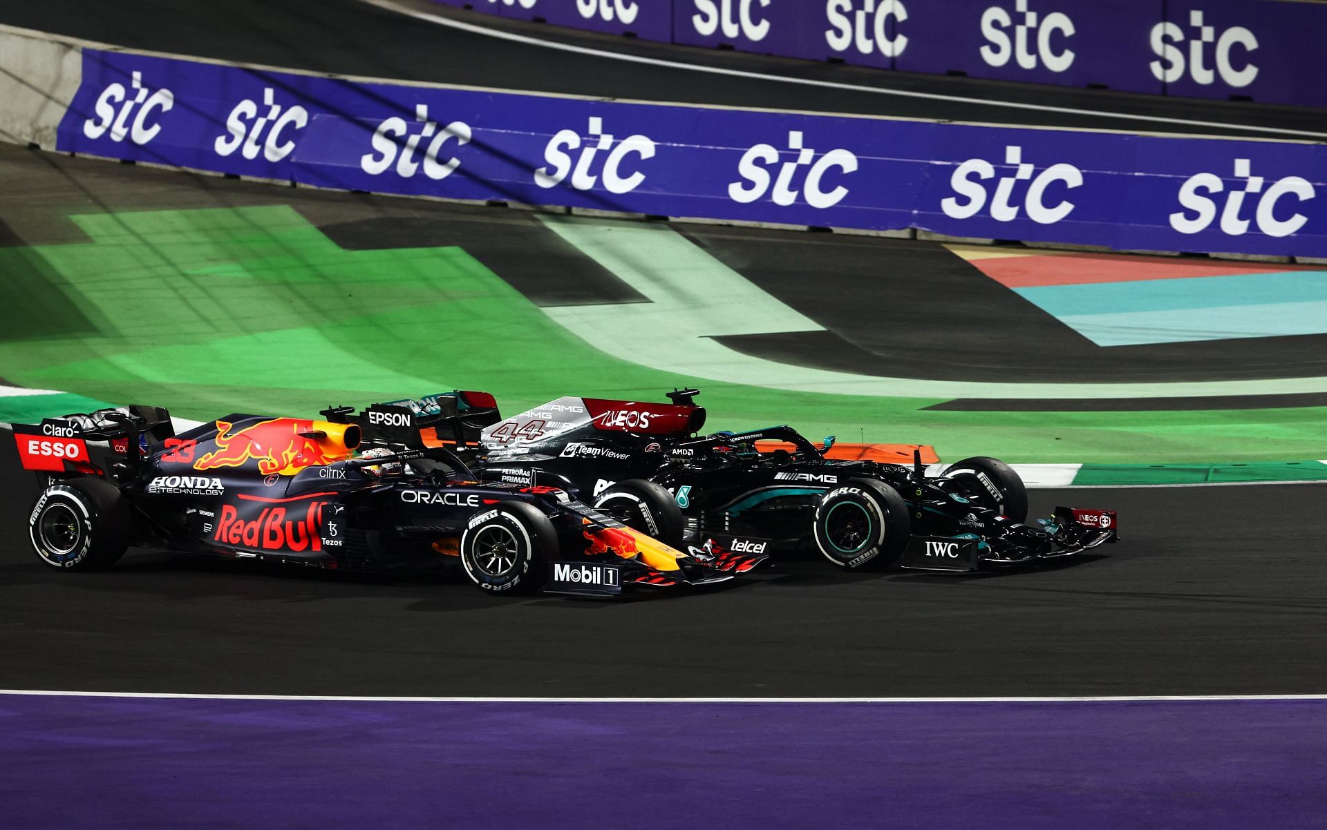 Max Verstappen and Lewis Hamilton battle for track position in the Saudi Arabian Grand Prix. (Photo by Mark Thompson/Getty Images)