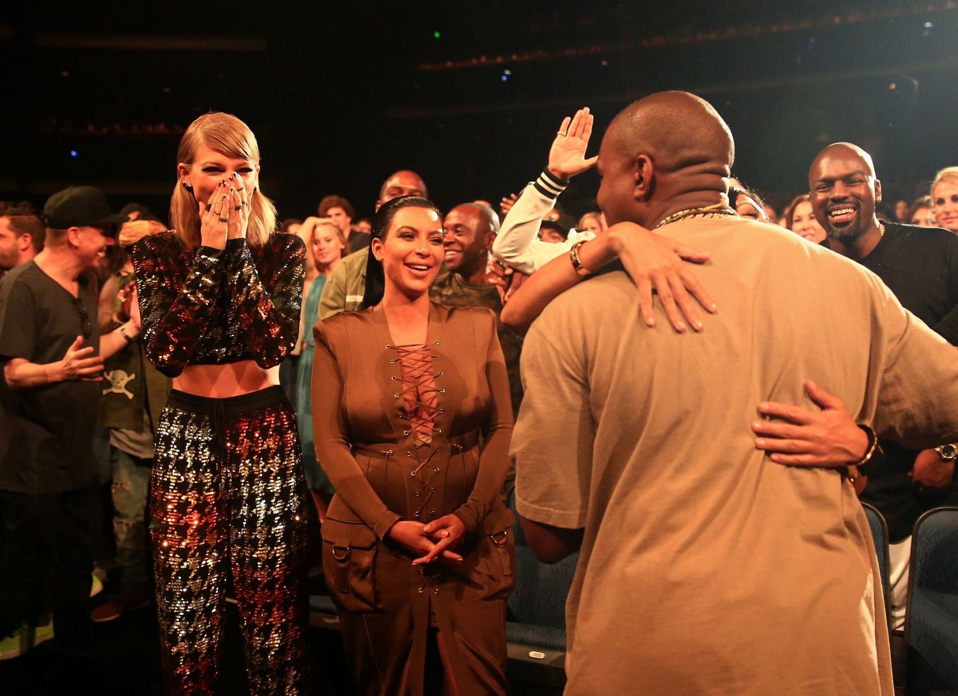 Taylor, Kim dan Kanye di VMA 2015 (Gambar via Getty Images)