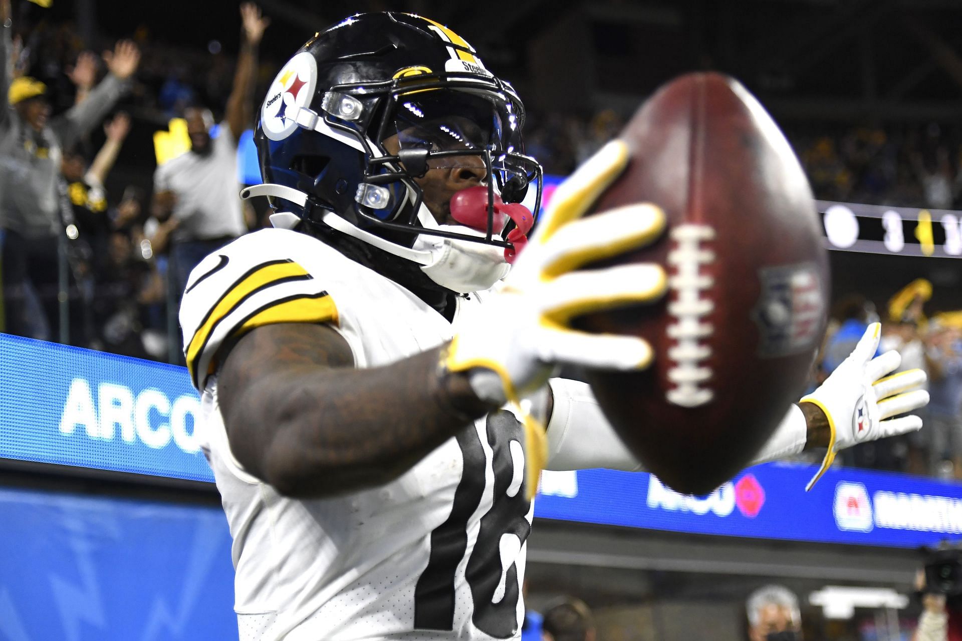 NFL DFS Lineup Picks for FanDuel, DraftKings - Steelers vs