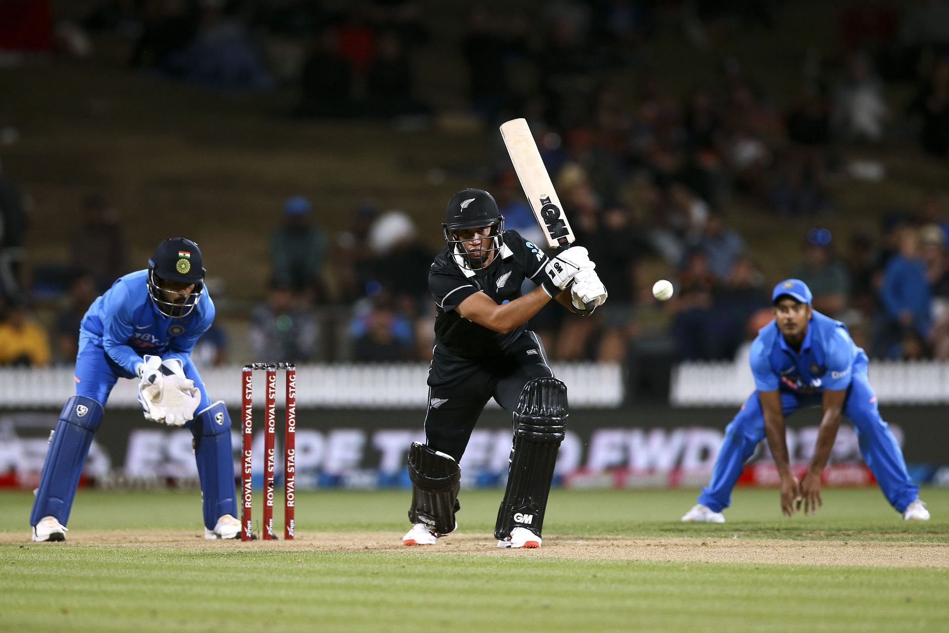 Ross Taylor anchored New Zealand&#039;s chase brilliantly against India in Hamilton.