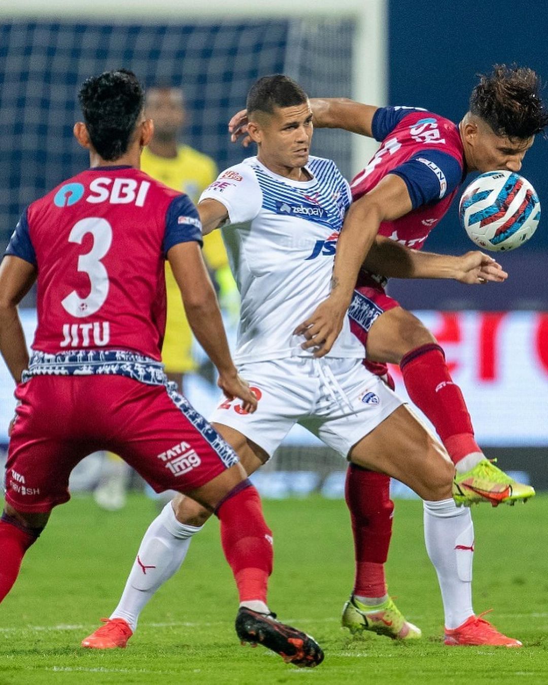 Bengaluru FC&#039;s Cleiton Silva against Jamshedpur FC in the ISL (Image Courtesy: ISL)