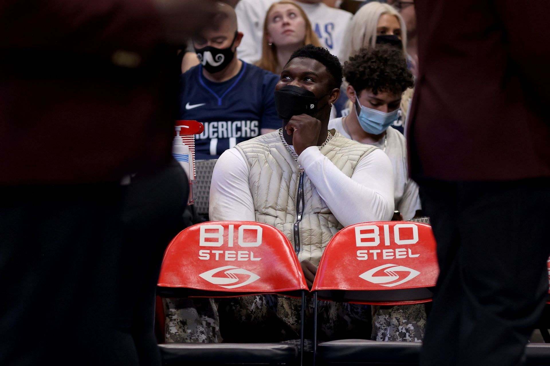 Zion Williamson of the New Orleans Pelicans on the bench