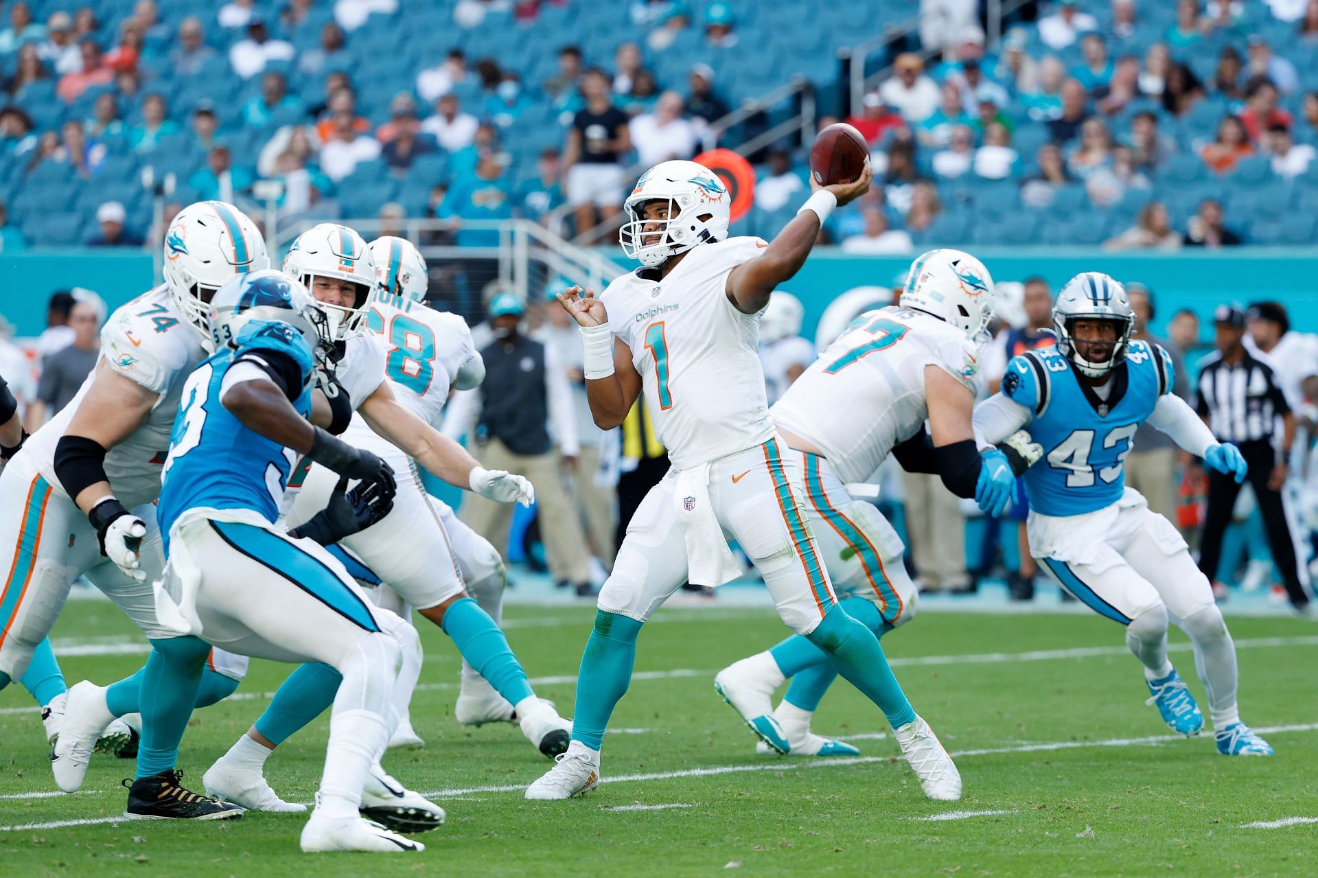 Miami Dolphins quarterback Tua Tagovailoa