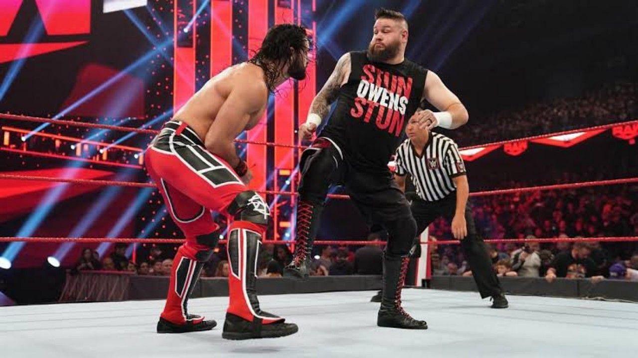 WWE सुपरस्टार केविन ओवेंस ने हाल ही में नया कॉन्ट्रैक्ट साइन किया है