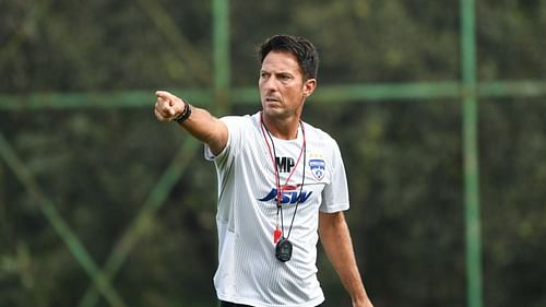 Bengaluru FC coach Marco Pezzaiuoli spoke to the media ahead of their ISL 2021-22 clash against Hyderabad FC. [Credits: BFC Twitter]