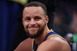 Watch: "2974 and counting" - Steph Curry acknowledges the support he has received on his way to becoming the all-time 3-point leader, including shoutouts to Reggie Miller and Ray Allen
