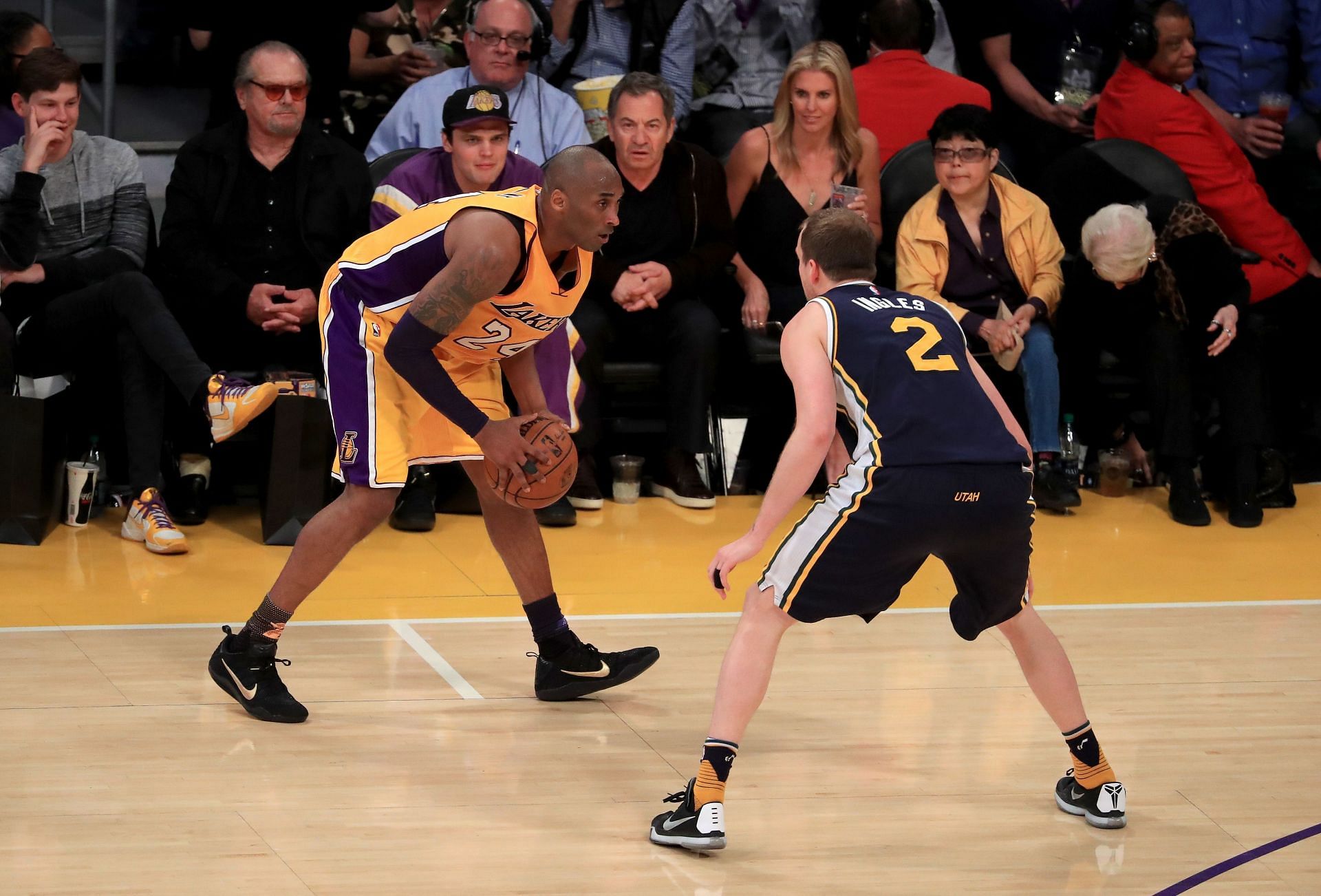 Los Angeles Lakers Kobe Bryant with the ball in his final game