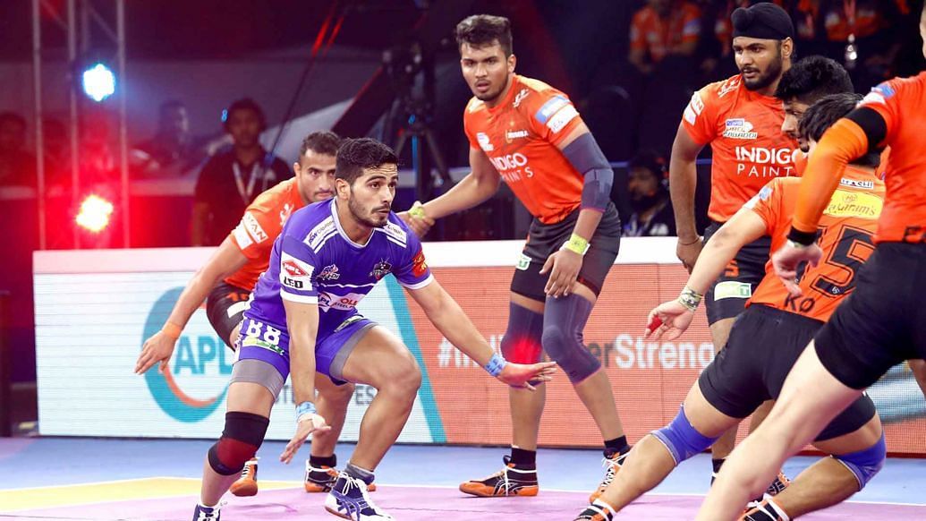 Vikash Kandola (in blue) will be the player to watch out for from the Haryana Steelers squad in Pro Kabaddi 2021