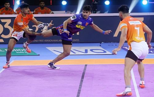 Naveen Kumar was at his dynamic best in Match 5 of Pro Kabaddi 2021