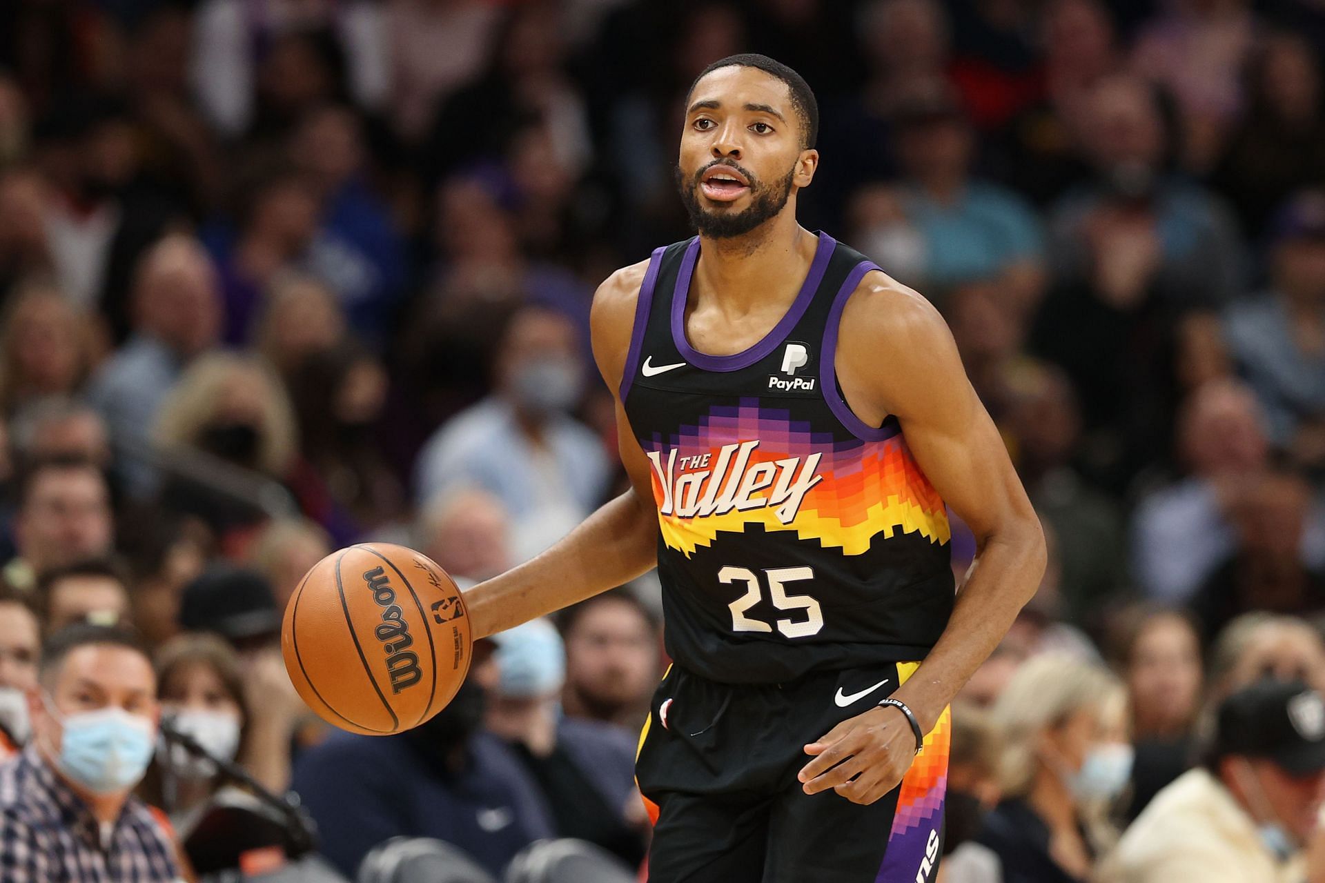 Phoenix Suns wing Mikal Bridges is starting to make some noise.