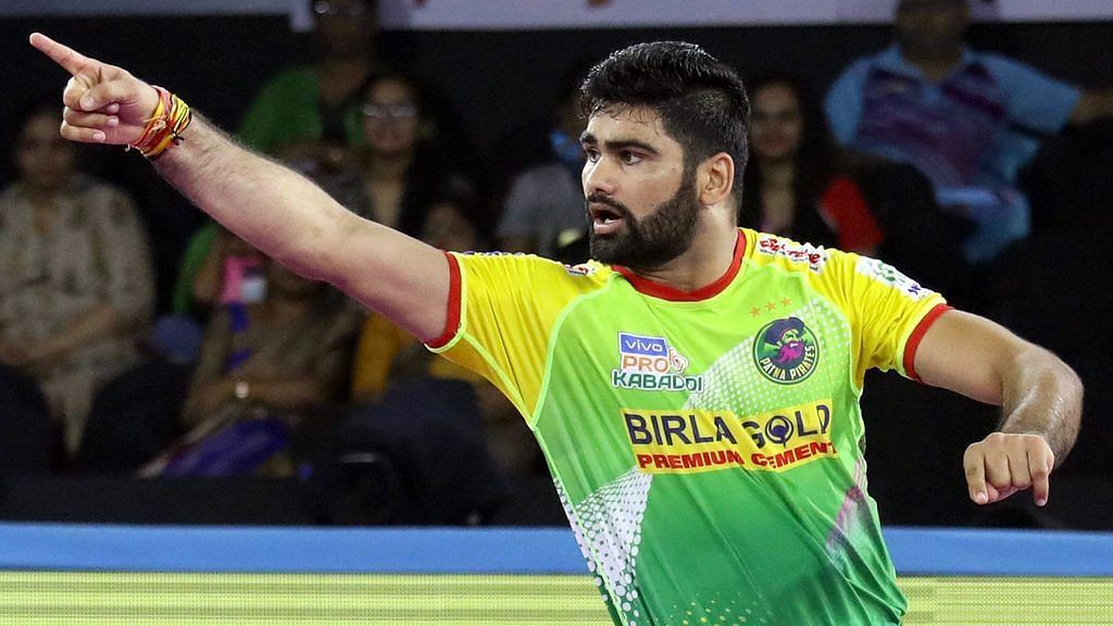 Pardeep Narwal in action for Patna Pirates during PKL 7 - Image Courtesy: Pro Kabaddi