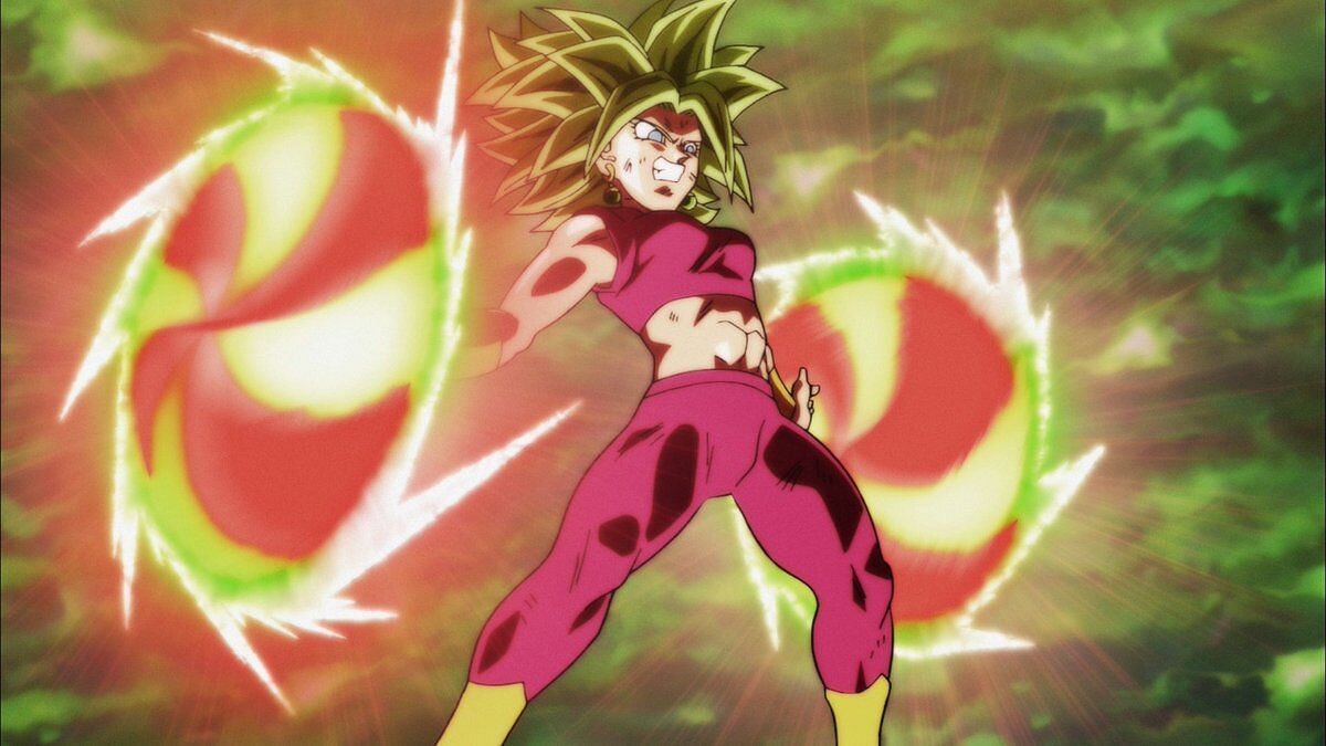 Kefla charges up an attack in the Dragon Ball Super anime. (Image via Toei Animation)