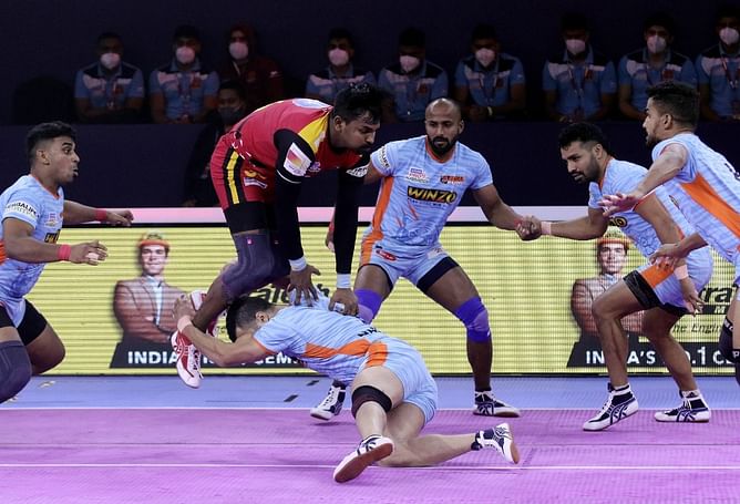 HAR vs BLR Dream11 Kabaddi prediction: Today's PKL match predicted playing 7 for Haryana Steelers vs Bengaluru Bulls Pro Kabaddi 2021, Match 22