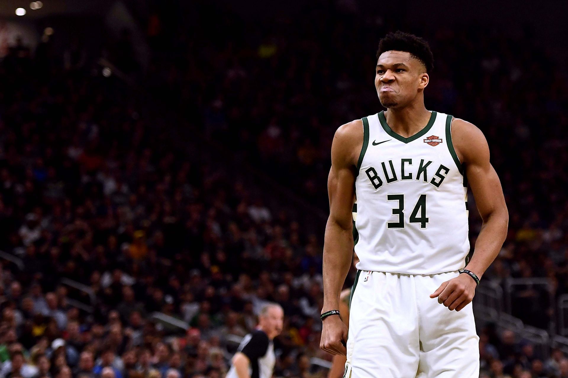 NBA star Giannis Antetokounmpo's wholesome reaction to a young fan