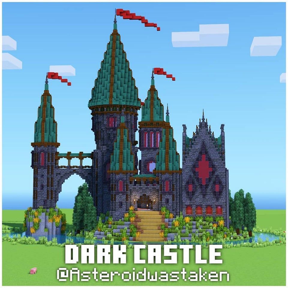A dark castle in Minecraft (Image via u/Scientific__Gamer on Reddit)