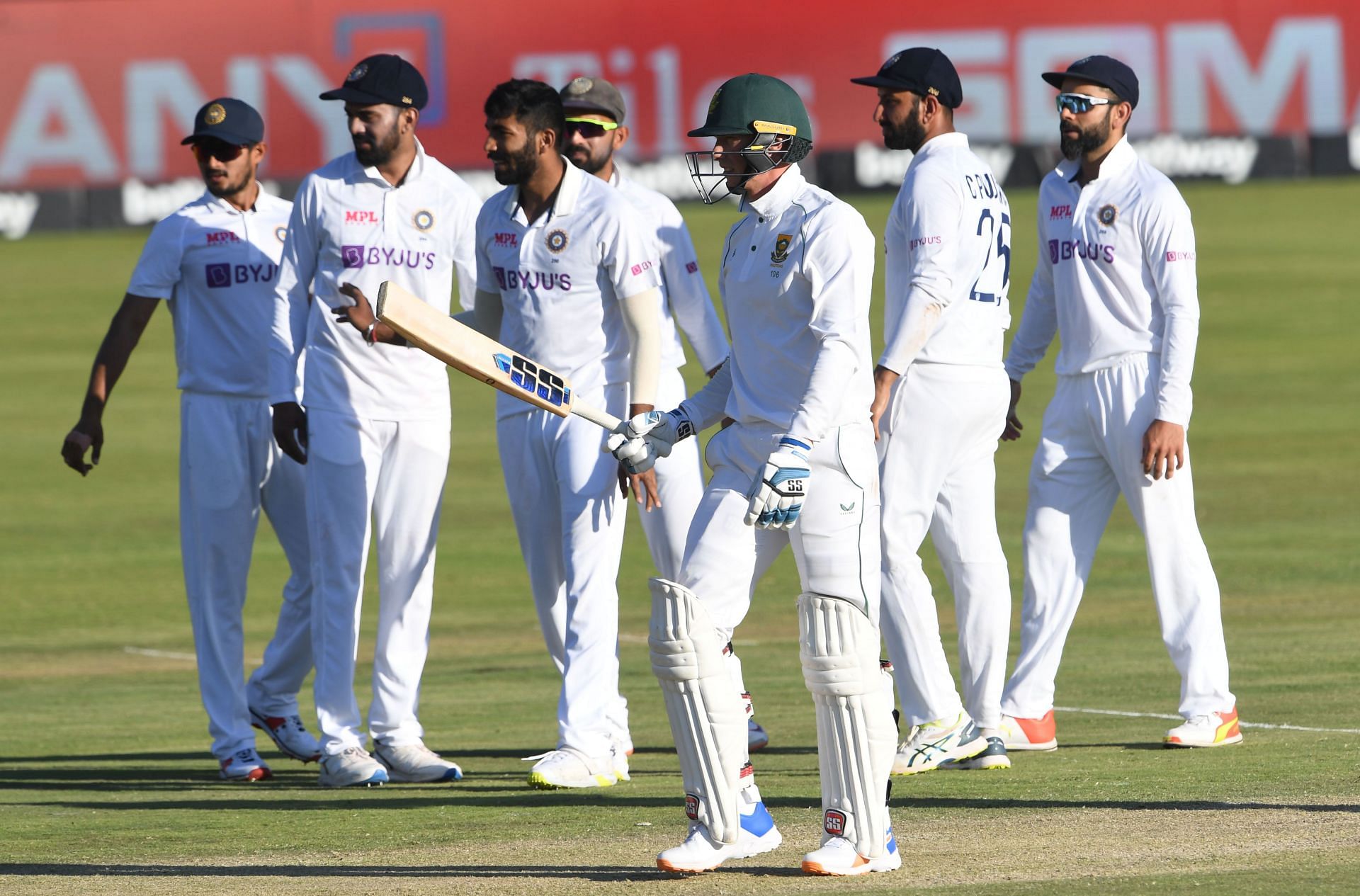 South Africa are 211 runs away from victory while India need 6 wickets