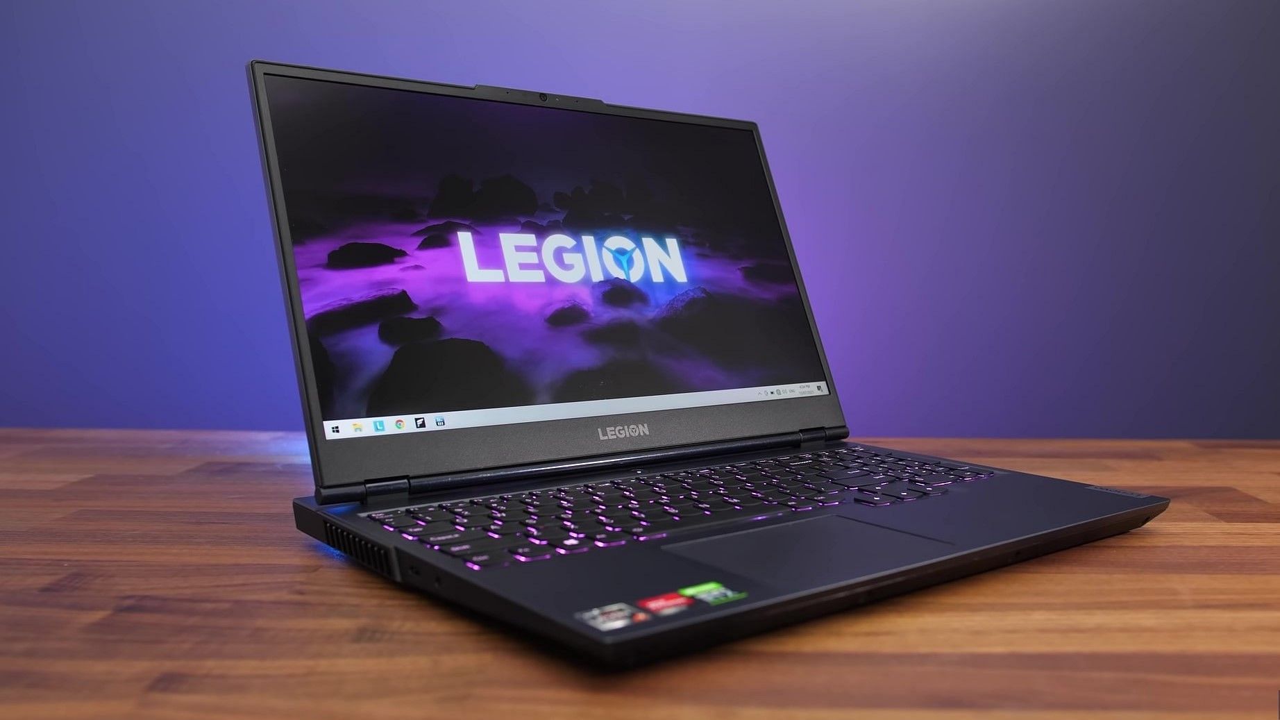 The Lenovo Legion 5 (Image via Jarrod&#039;s Tech/YouTube)