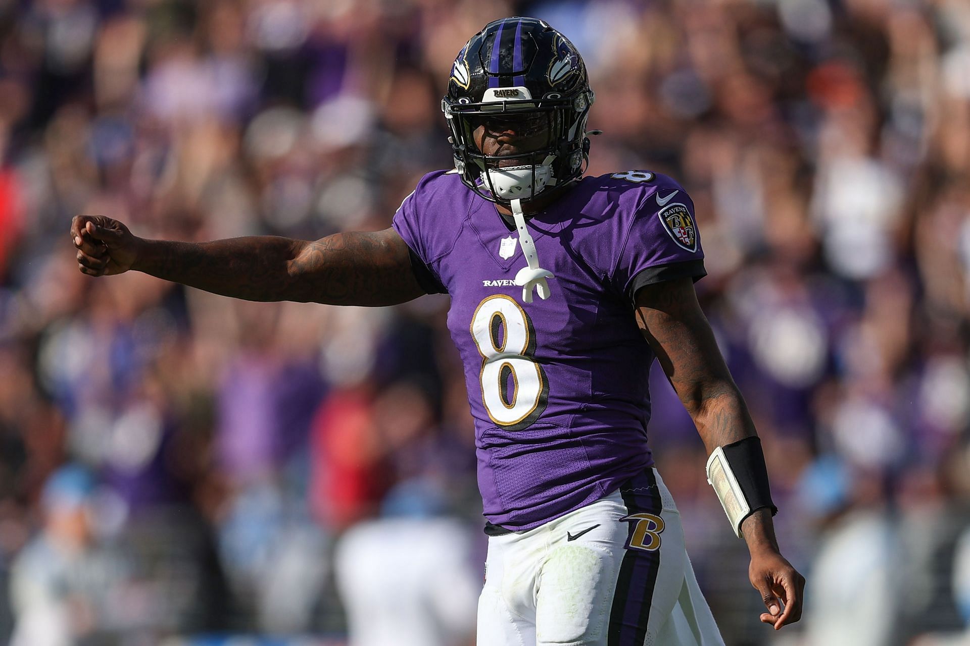 Lamar Jackson comes storming out of the locker room to beat the Browns, 47- 42, in a wild shootout with Baker Mayfield 