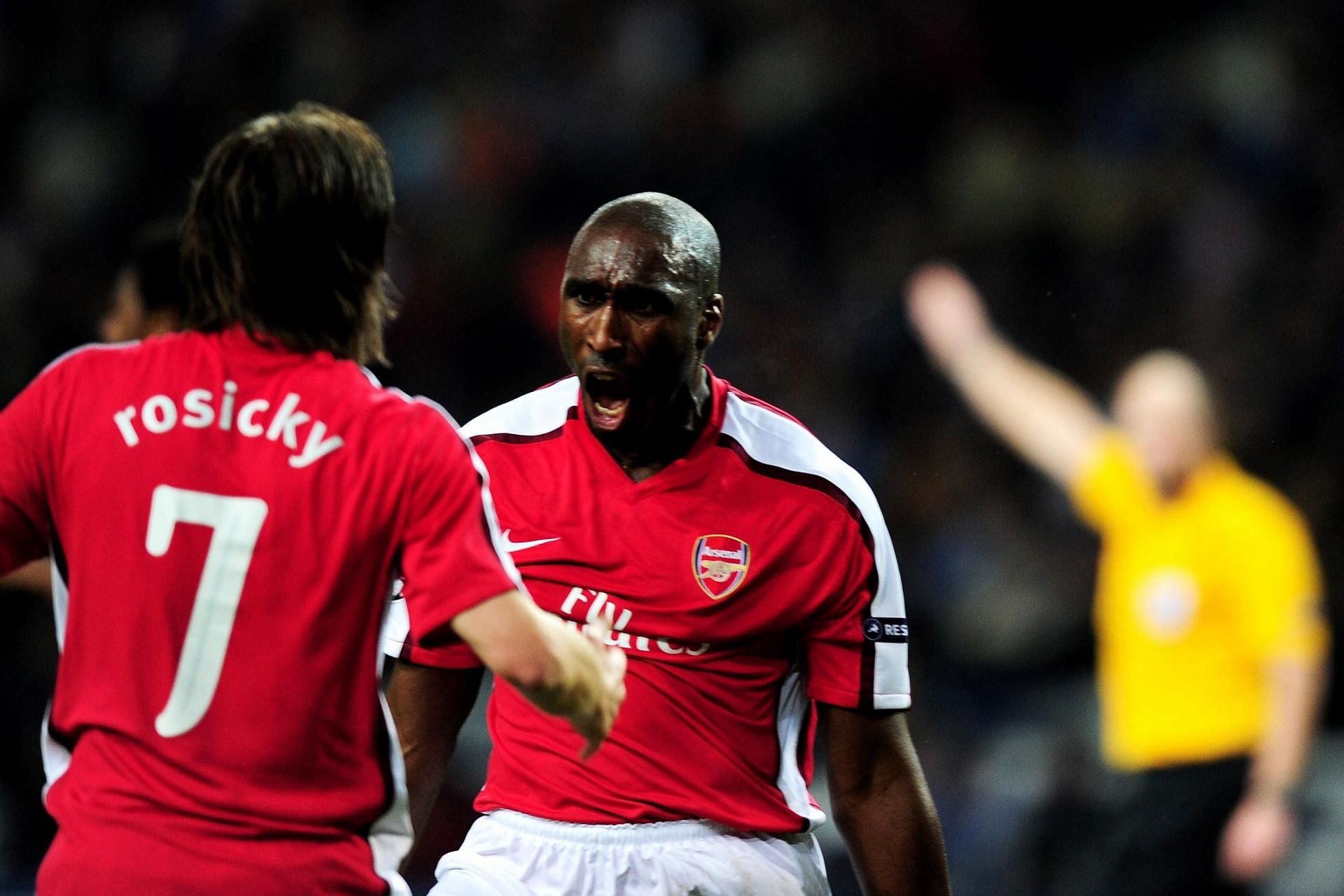 Sol Campbell during his Arsenal days (Image via Bleacher Report).