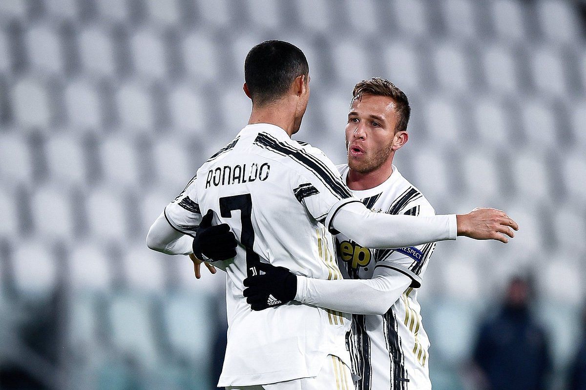 Arthur with Ronaldo (Image via Getty)