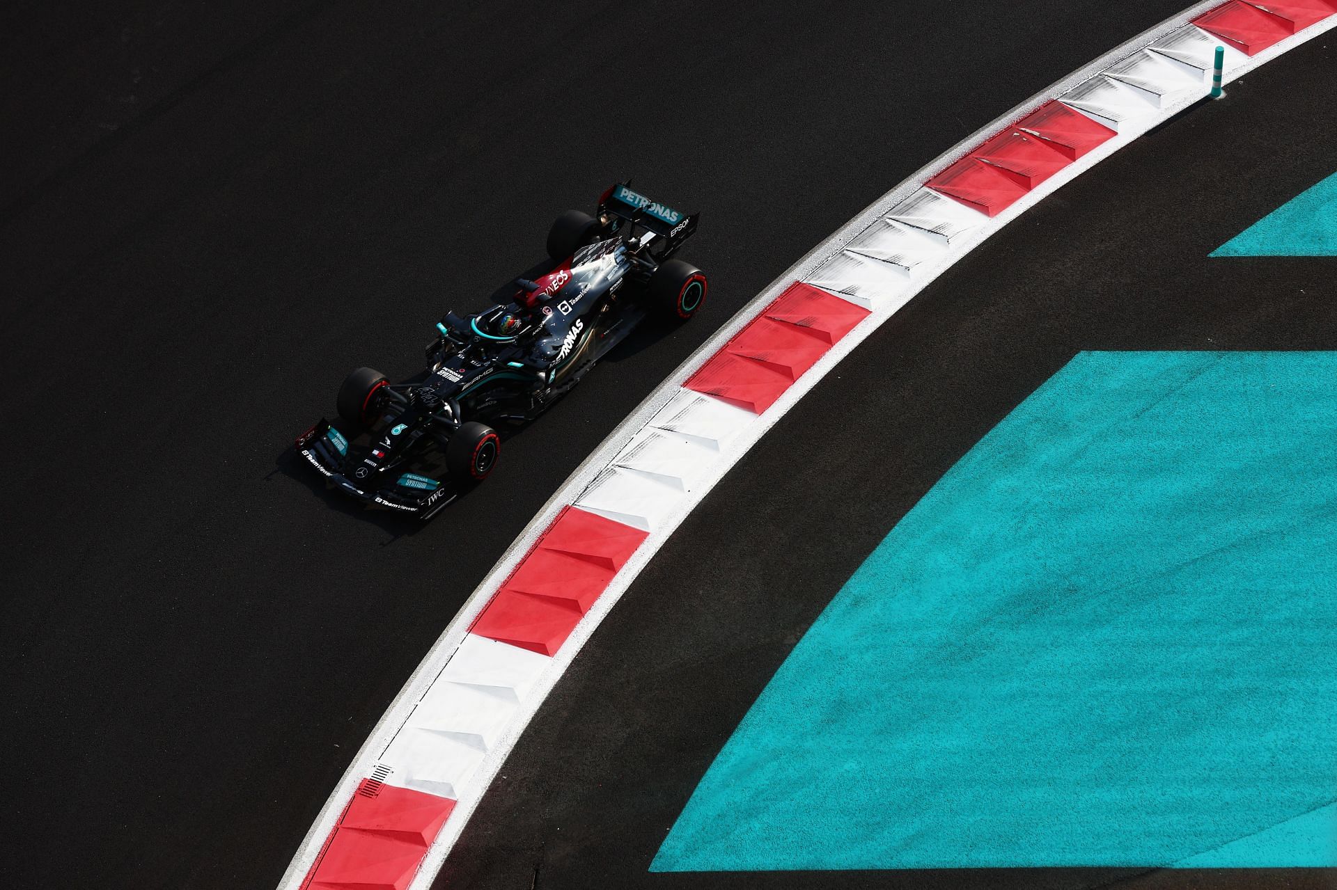 Lewis Hamilton in action during practice at the Yas Marina Circuit. (Photo by Mark Thompson/Getty Images)