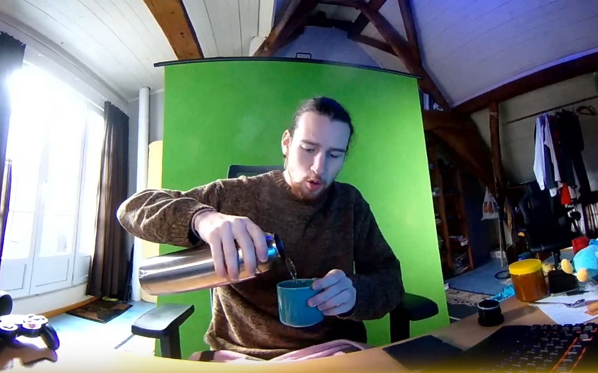 EtherealWii realizes he probably has COVID after noticing that he is unable to taste or smell his tea (Image via Twitch/EtherealWii)