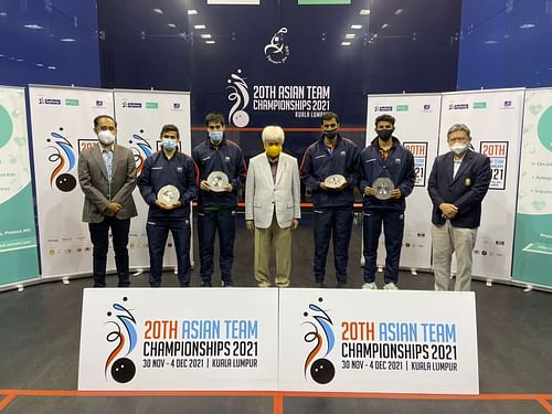 The Indian men's team with their silver medals at the Asian Squash Championship. (PC: SRFI)