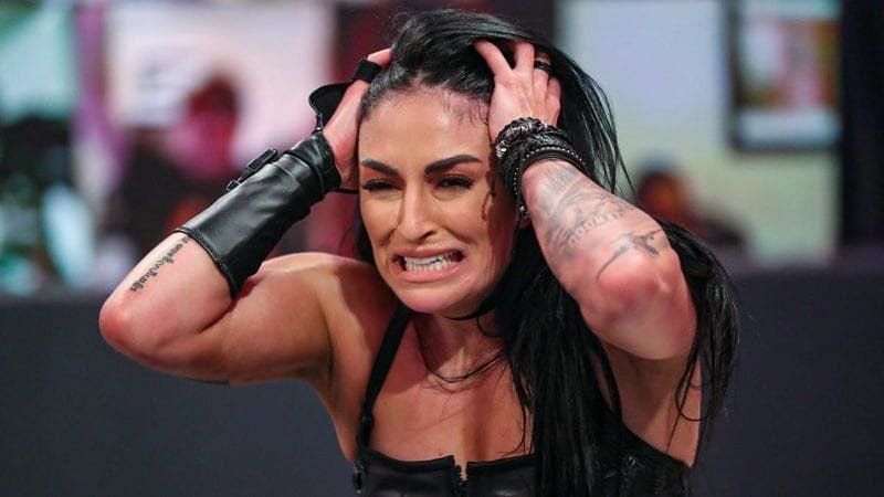 Sonya Deville didn&#039;t expect Xia Li to appear and help Naomi
