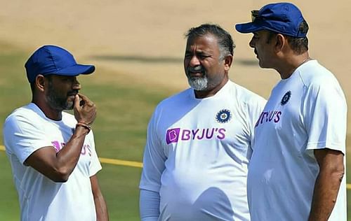 (L to R) R Sridhar, Bharat Arun and Ravi Shastri.