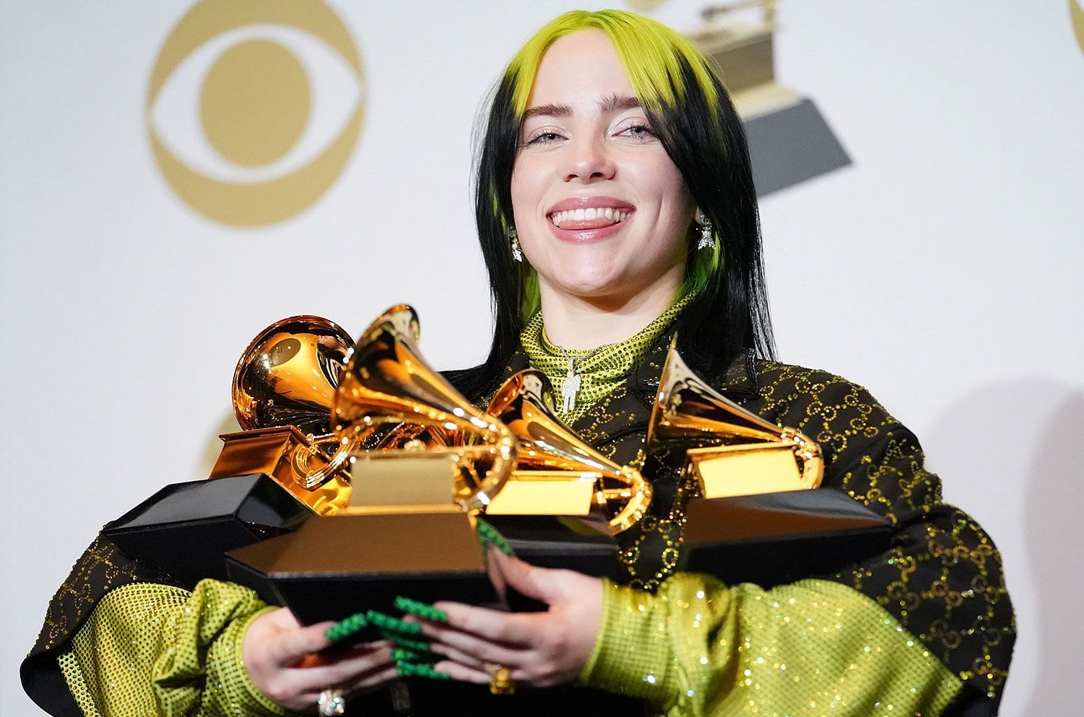 "I still have side effects" Billie Eilish believes she would have died