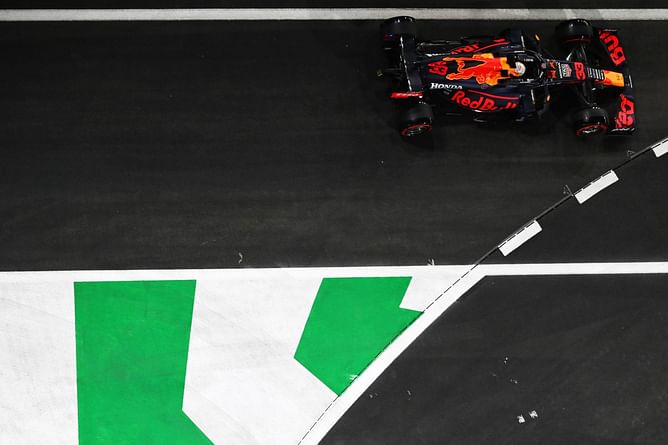 Watch: Sergio Perez's in-car reaction to Max Verstappen's dramatic Q3 crash at Saudi Arabian Grand Prix