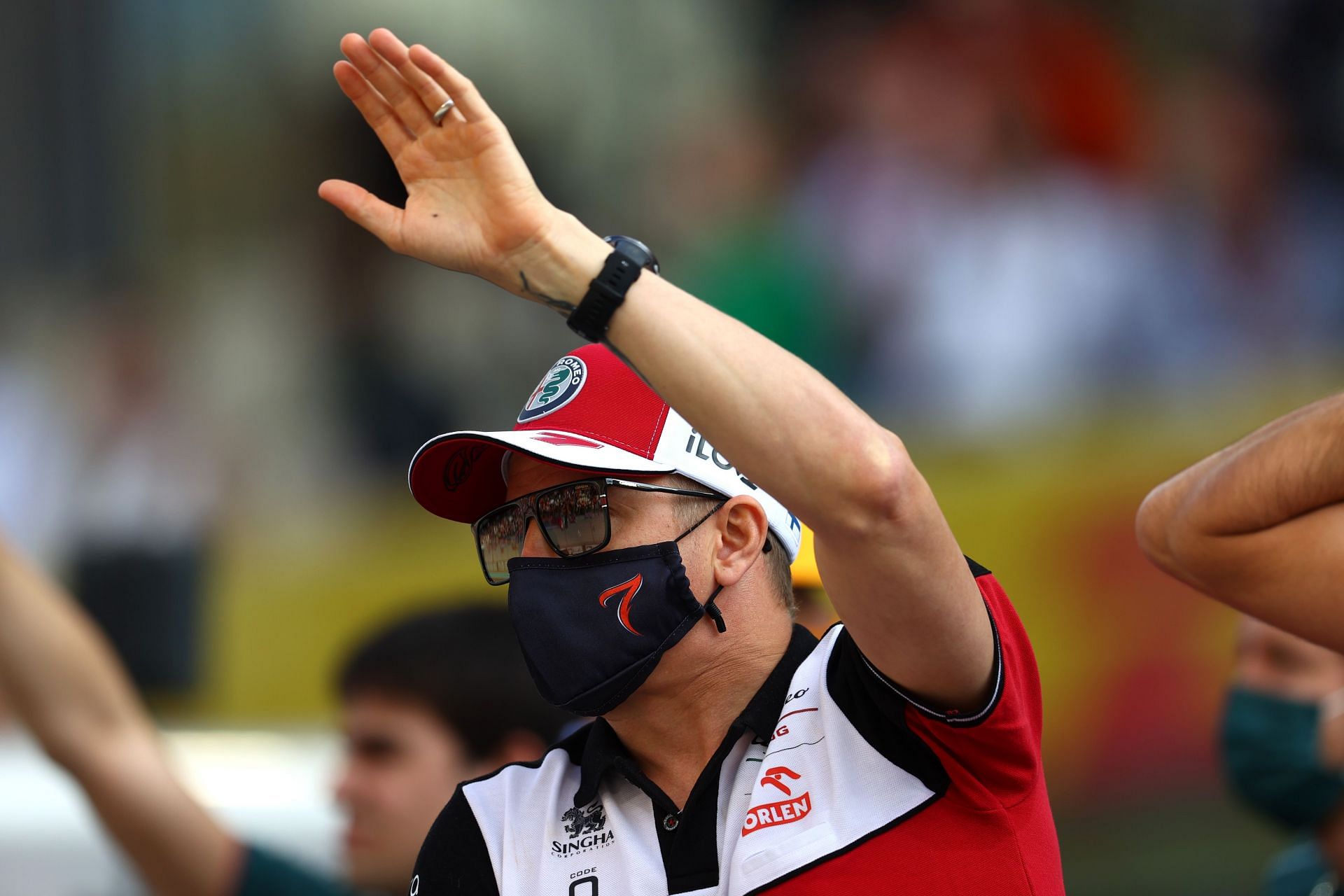F1 Grand Prix of Abu Dhabi - Kimi Raikkonen waves goodbye to F1.