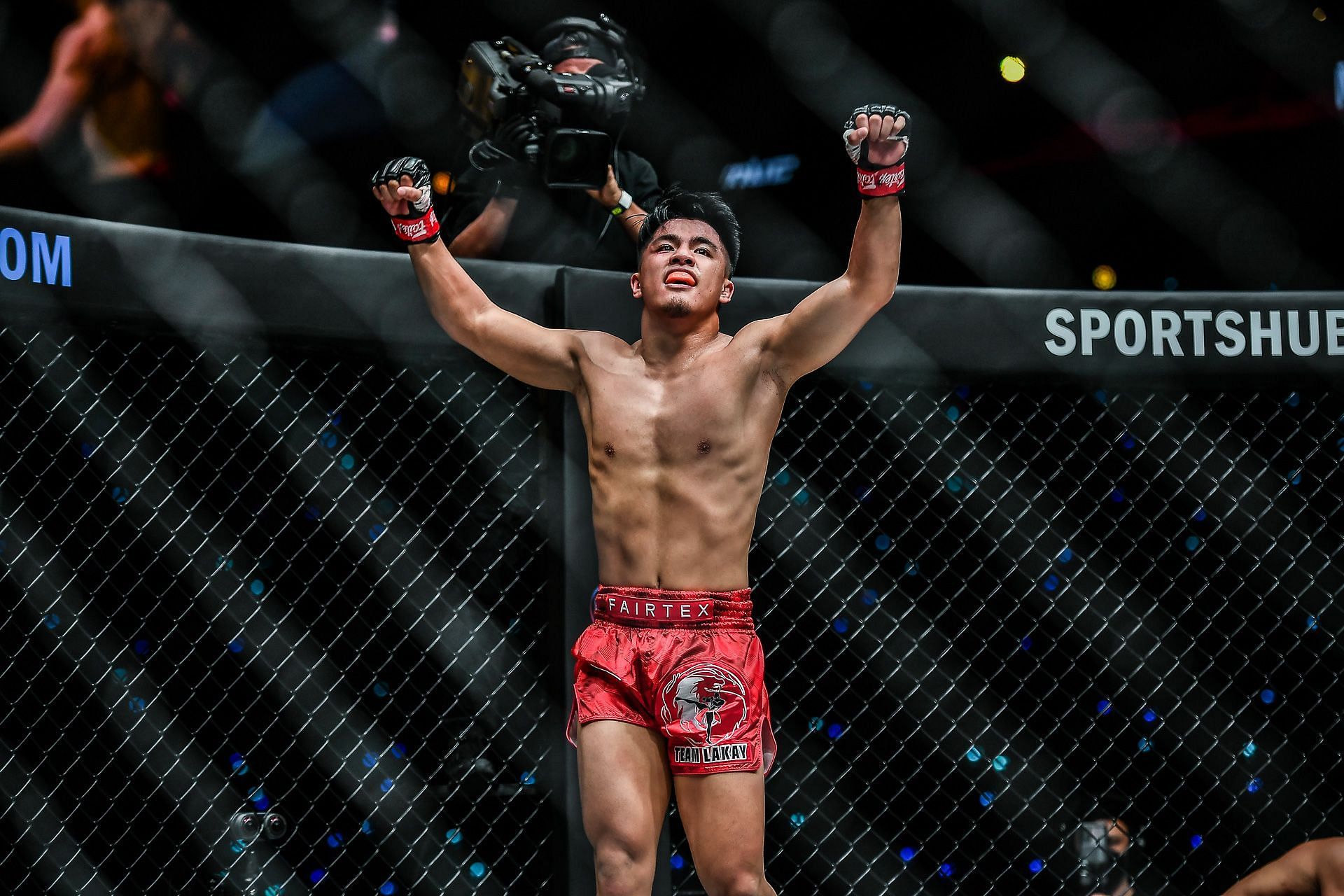 Jhanlo Sangiao secures his first win in ONE Championship with a submission over Paulus Lumihi | Photo: ONE Championship
