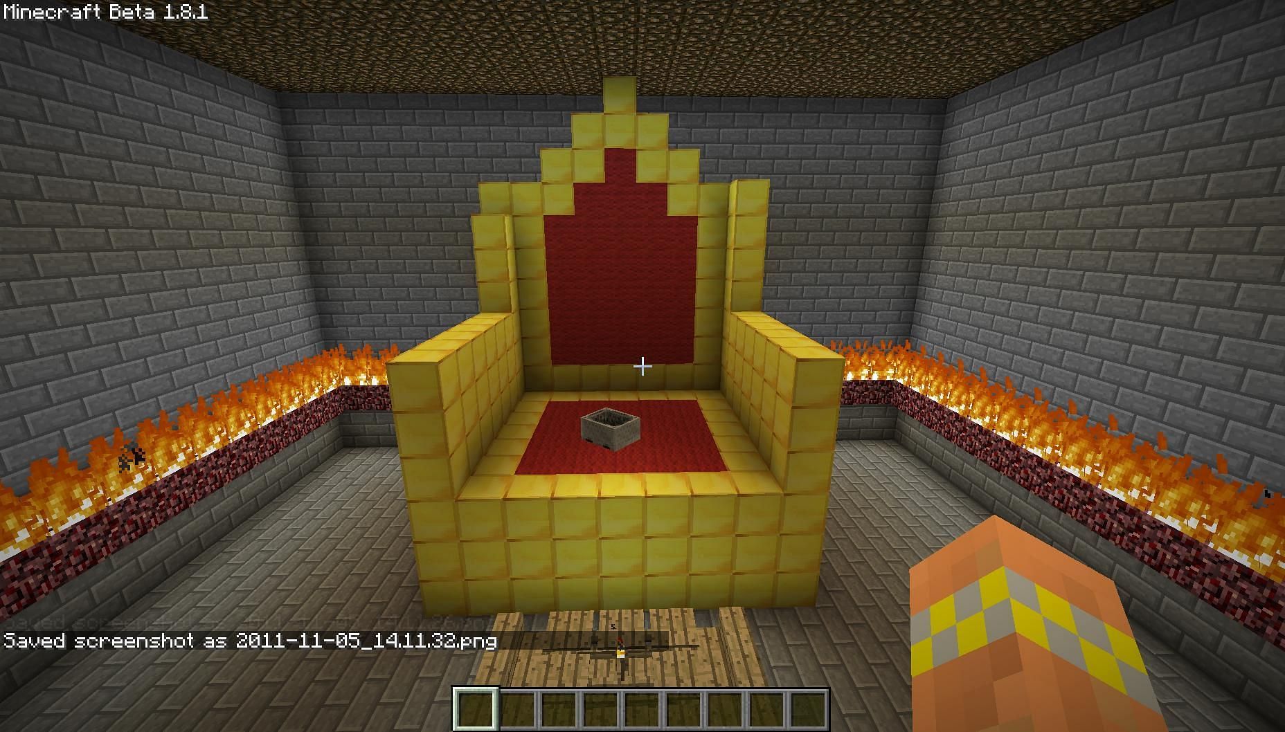 Gold can be used to make a throne (Image via Minecraft)