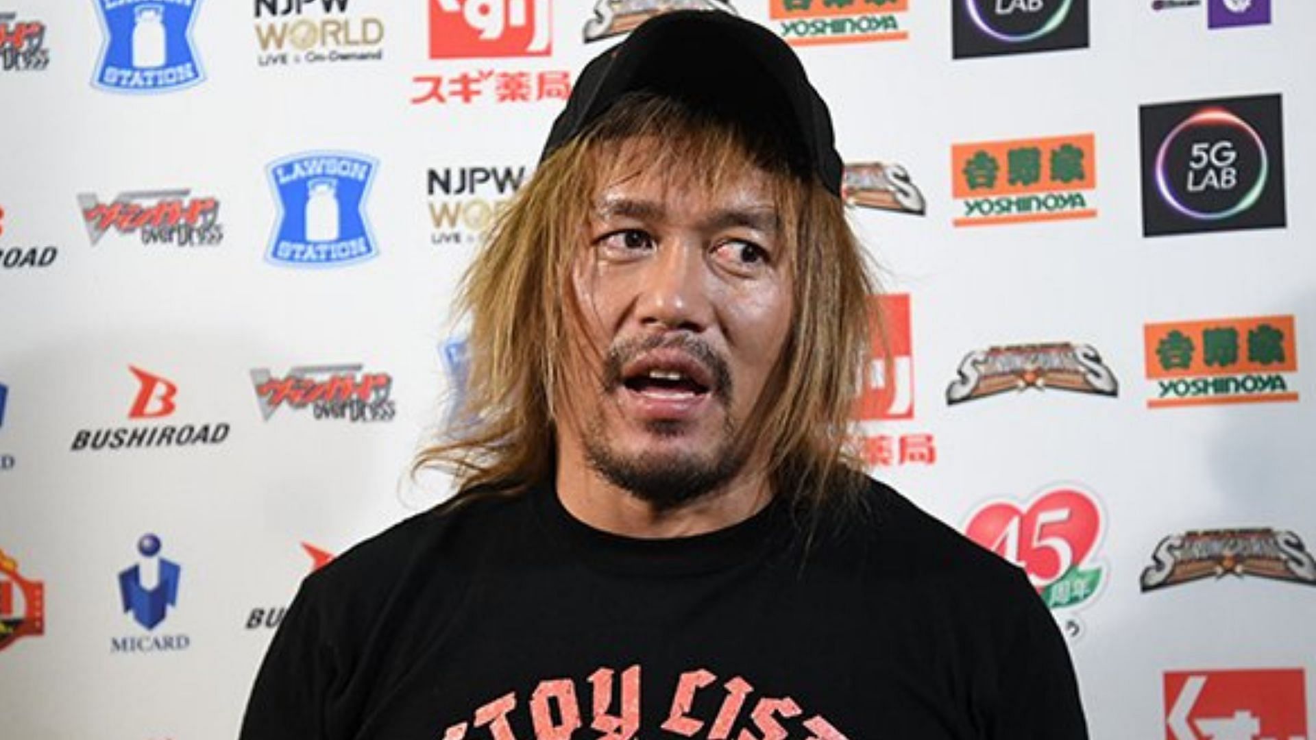 Tetsuya Naito backstage at an NJPW event