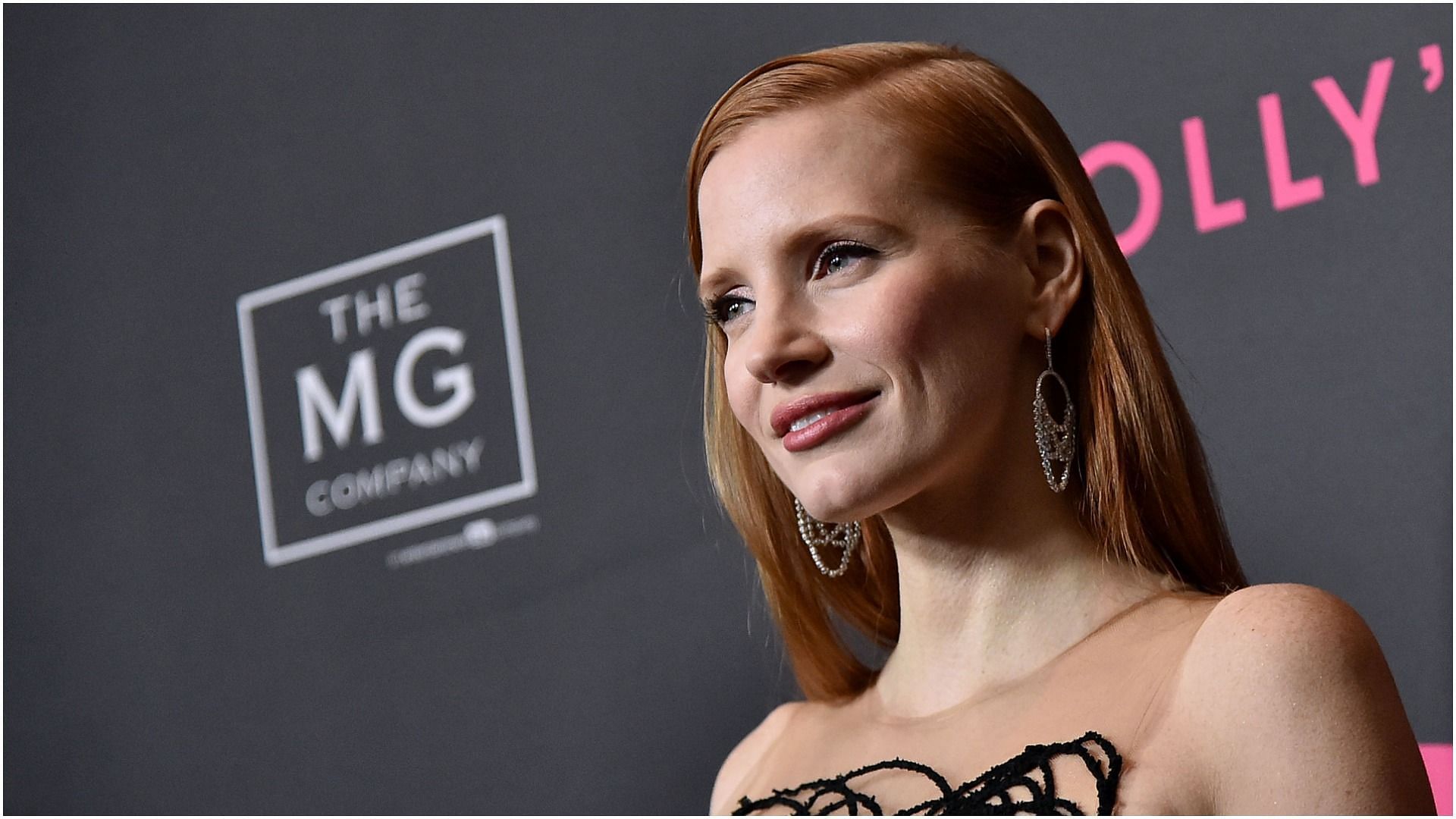 Jessica Chastain talked about her rough upbringing and financial troubles that she and her family went through (Image via Getty Images/Mike Coppola)