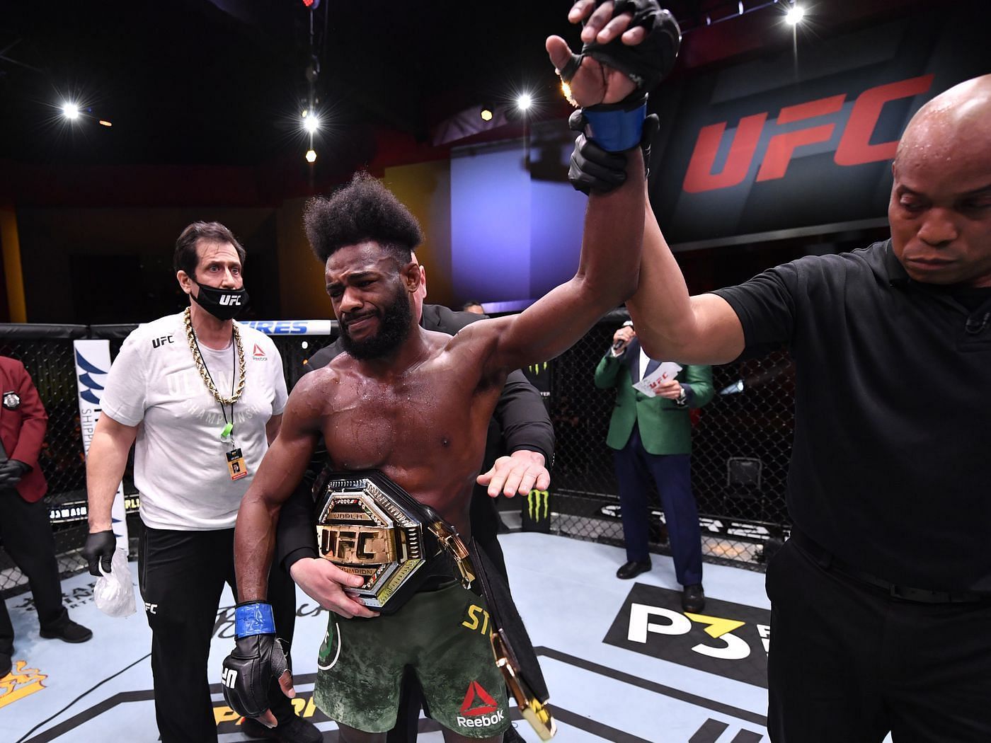 After winning his title in controversial circumstances, can Aljamain Sterling hold onto it in 2022?